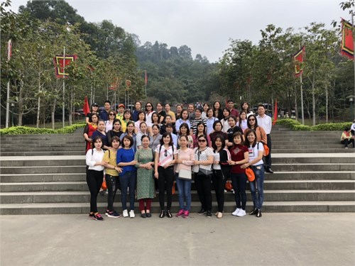 Trường mầm non Long Biên đi du xuân 2019 tại Đền Hùng